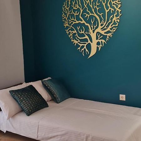 New Stylish Apartment In Athens! エクステリア 写真