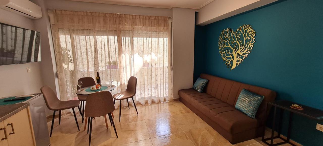 New Stylish Apartment In Athens! エクステリア 写真