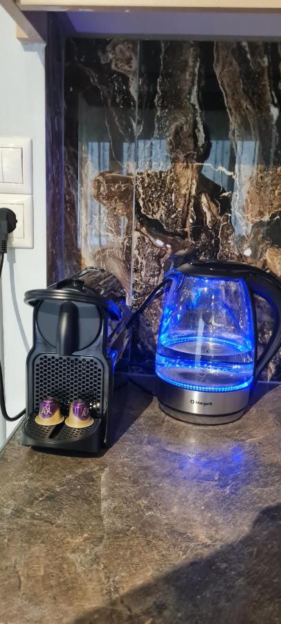 New Stylish Apartment In Athens! エクステリア 写真