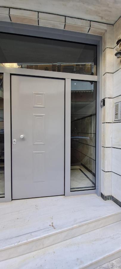 New Stylish Apartment In Athens! エクステリア 写真