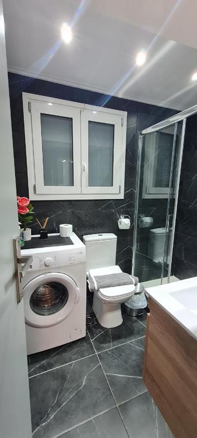 New Stylish Apartment In Athens! エクステリア 写真